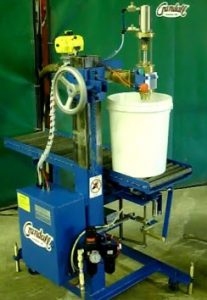 CR. A1 25PTX pail filler, top fill, pneumatic